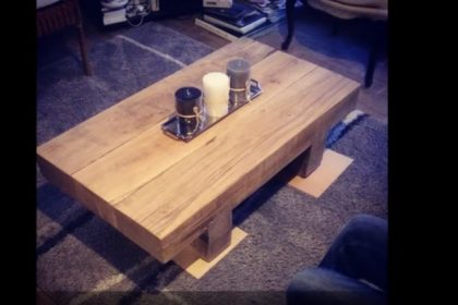 Mesa de centro con durmientes de madera